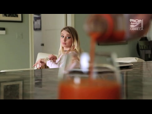 ❤️ Vajza e nxehtë me cica të mëdha dhe pidhi të shtrënguar merr karin nga humbësi, por shumë e vështirë ☑ Qyrje tek ne sq.pornhills-com.ru ☑