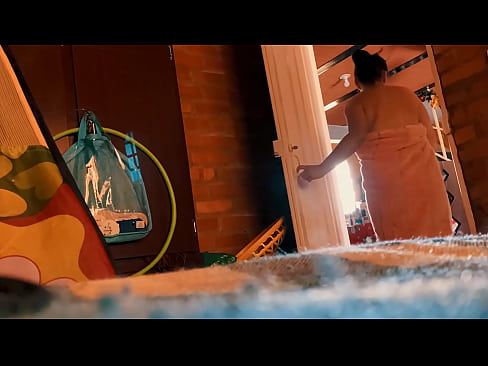 ❤️ Xhaxhai më ndjek në dush, më qitë ndërsa unë bëj dush. ☑ Qyrje tek ne sq.pornhills-com.ru ☑